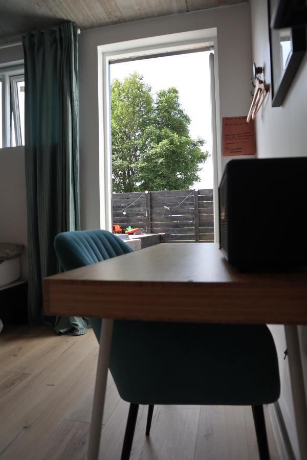 Modern Garage Suite - Free Parking & Self Check In Hveragerdi Exterior photo